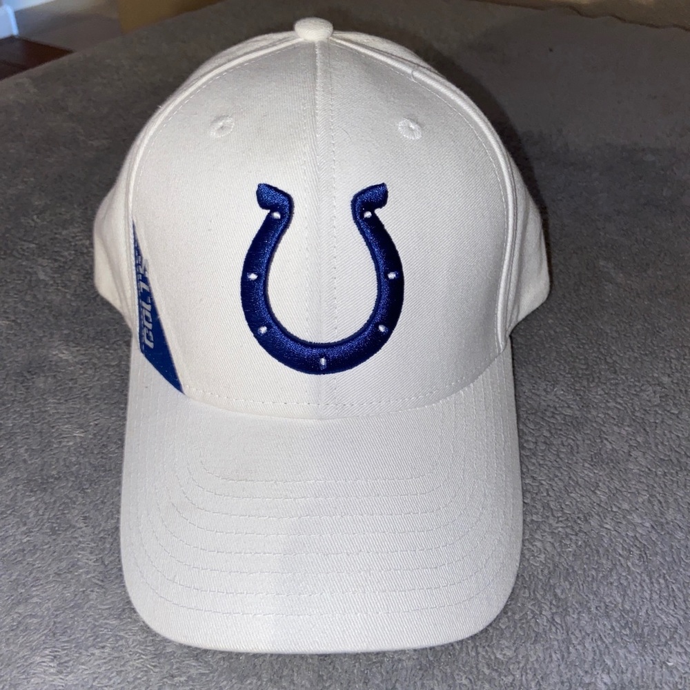 Indianapolis Colts adjustable hat